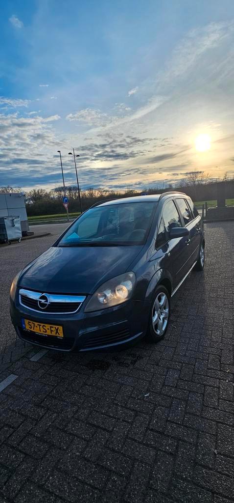 Opel Zafira 1.8 2007 Grijs LPG, Auto's, Opel, Particulier, Zafira, LPG, D, MPV, Handgeschakeld, Origineel Nederlands, Zilver of Grijs