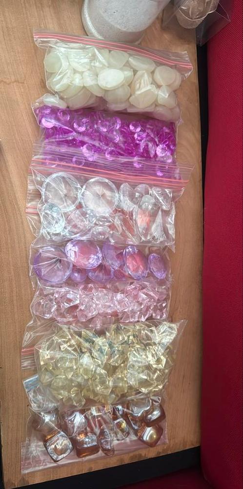 Diamanten en steentjes tafel versiering, Hobby en Vrije tijd, Feestartikelen, Zo goed als nieuw, Versiering, Ophalen of Verzenden
