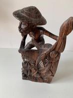 houtsnijwerk Balinese visser, Antiek en Kunst, Kunst | Beelden en Houtsnijwerken, Ophalen of Verzenden