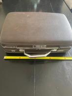 Vintsge koffer, Sieraden, Tassen en Uiterlijk, Koffers, Ophalen of Verzenden, Zo goed als nieuw, 70 cm of meer