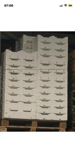 Gratis piepschuim, Doe-het-zelf en Verbouw, Ophalen of Verzenden, Zo goed als nieuw, Krat, Minder dan 35 cm