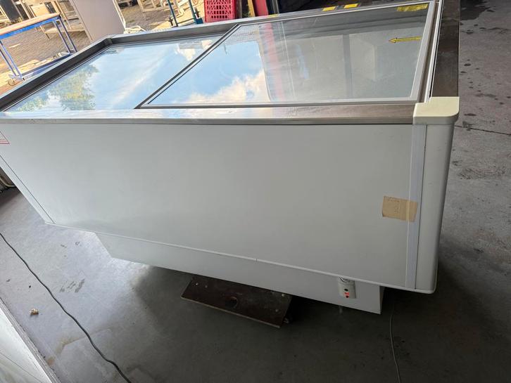 Vrieskist met glazen schuifdeksel suprmarkt horeca winkel, Witgoed en Apparatuur, Vriezers en Diepvrieskisten, Gebruikt, Ophalen