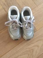 nog nette zilveren nike air max maat 25, Kinderen en Baby's, Kinderkleding | Schoenen en Sokken, Meisje, Sportschoenen, Ophalen of Verzenden