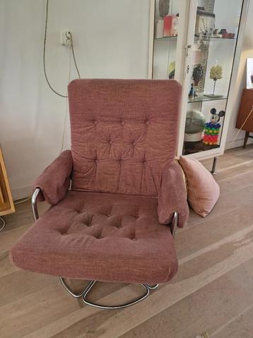 Vintage fauteuil chroom met oudroze ribstof 70s beschikbaar voor biedingen
