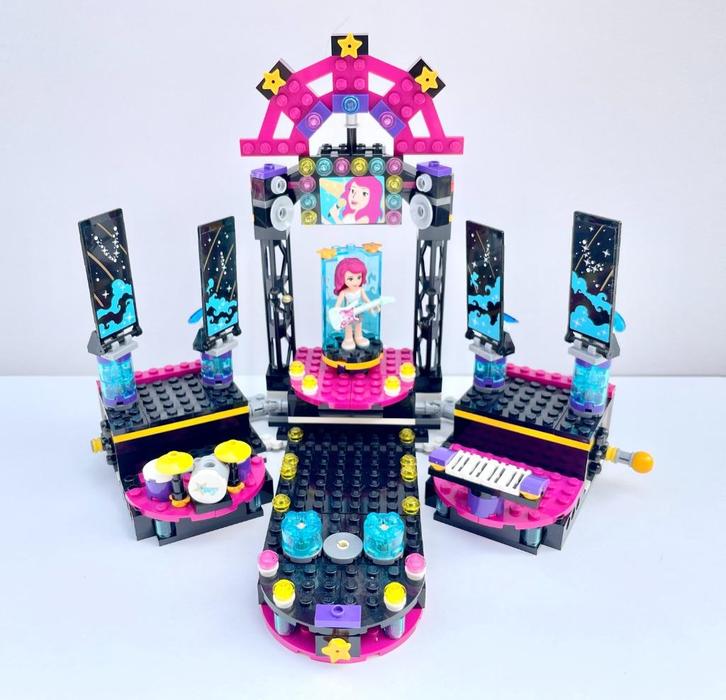 Lego Friends Popster Podium, N 41105, Kinderen en Baby's, Speelgoed | Duplo en Lego, Zo goed als nieuw, Lego, Complete set, Ophalen of Verzenden