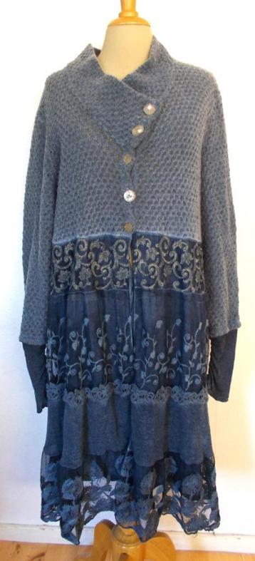 Apart wol mix/kant stroken vest van Elisa Cavaletti! XL beschikbaar voor biedingen