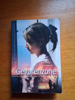 Kirsten Heitzmann - Gevarenzone, Gelezen, Ophalen of Verzenden, Kirsten Heitzmann, Amerika