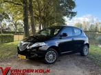 Lancia Ypsilon 0.9 TwinAir Platinum Automaat Cruise Airco, Auto's, Lancia, Euro 5, 86 pk, Gebruikt, 750 kg