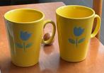 2 Just Mugs gele mokken met tulp, Huis en Inrichting, Keuken | Servies, Gebruikt, Keramiek, Ophalen of Verzenden, Overige stijlen