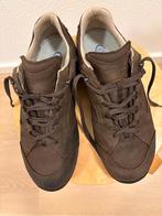 Te koop lage,  bruine wandelschoenen, merk Meindl; zgan !!, Ophalen, Zo goed als nieuw, Schoenen
