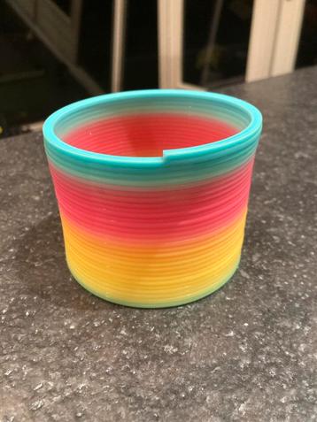 Grote Regenboog Muizentrap beschikbaar voor biedingen