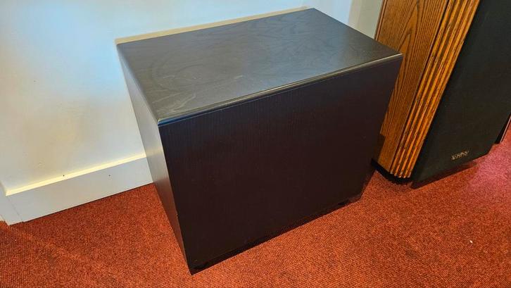 REL Stadium II subwoofer in prachtstaat, Audio, Tv en Foto, Luidsprekers, Zo goed als nieuw, Subwoofer, 120 watt of meer, Overige merken