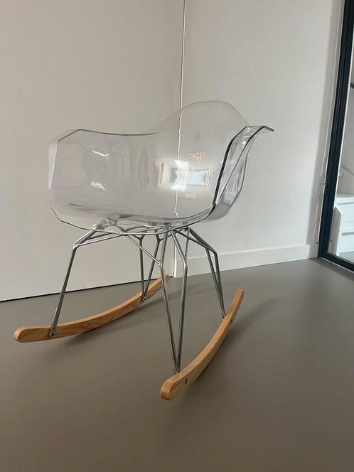 Kubikoff schommelstoel - in perfecte staat, Huis en Inrichting, Stoelen, Zo goed als nieuw, Eén, Ophalen