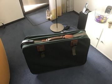 2 Delsey Koffers - 80L - Stof beschikbaar voor biedingen