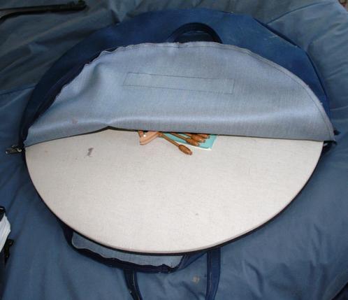 Kantkloskussen met klosjes en tas, Hobby en Vrije tijd, Kantklossen, Gebruikt, Kussen, Ophalen of Verzenden