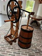 Antieke wielaangedreven karnton, Antiek en Kunst, Antiek | Gereedschap en Instrumenten, Ophalen