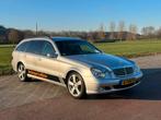 Te koop hele mooie Mercedes E240 BTW- Automaat - Nieuwe Apk., Auto's, Automaat, Zwart, Electronic Stability Program (ESP), Zilver of Grijs