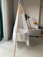 Leander hangwieg. incl. Matras, hoeslaken en hemeltje, Kinderen en Baby's, Babywiegjes en Ledikanten, Ophalen, Zo goed als nieuw