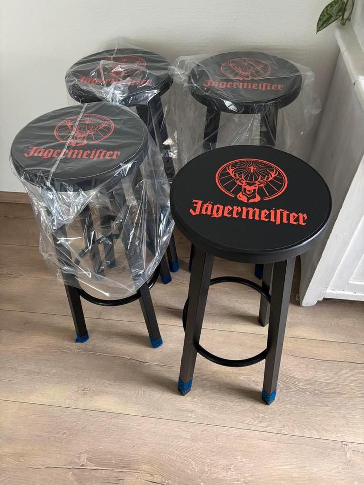 NIEUW! Jagermeister krukken, Huis en Inrichting, Barkrukken, Nieuw, 60 tot 90 cm, Metaal, 4 krukken, Met voetsteun, Ophalen of Verzenden