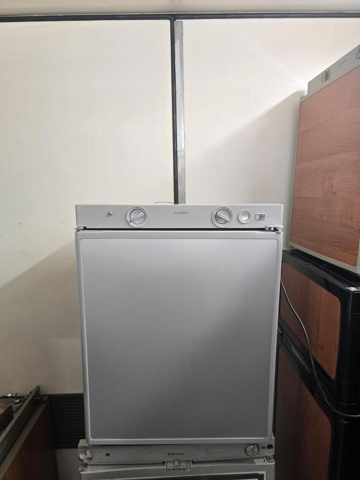 Dometic koelkast met vriesvak RM5310, Caravans en Kamperen, Camper-accessoires, Zo goed als nieuw, Ophalen