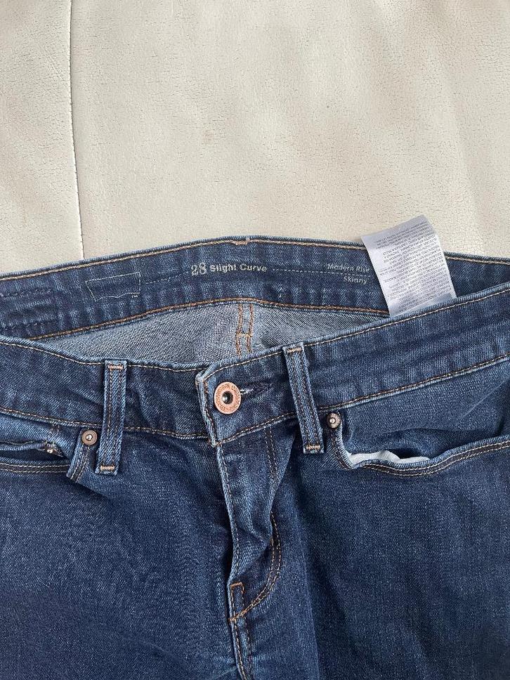 Levi’s slight curve, Kleding | Dames, Spijkerbroeken en Jeans, Gedragen, W28 - W29 (confectie 36), Blauw, Ophalen of Verzenden