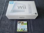 Complete Nintendo Wii met Wii Sports, Spelcomputers en Games, Ophalen, Zo goed als nieuw, Met 1 controller, Met games