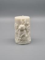 Konijn Reliëf Cilinderkaars van Sojawas, Overige materialen, Info@ilex-luxury.nl, Ophalen of Verzenden, Minder dan 25 cm