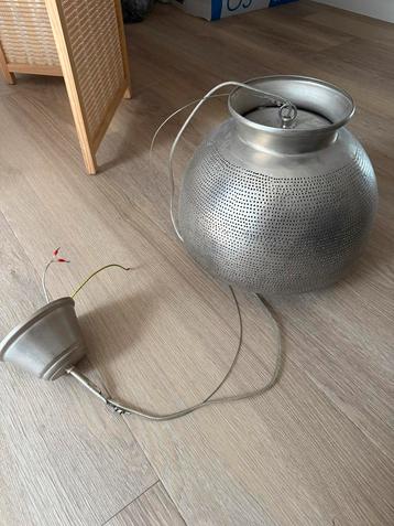 Handgemaakte hanglamp beschikbaar voor biedingen