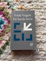 Frida Vogels - De harde kern, Ophalen of Verzenden, Gelezen, Nederland