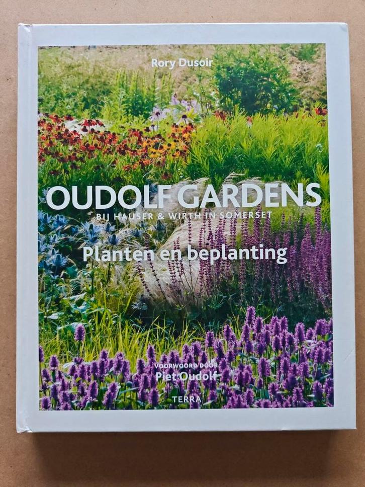 Oudolf Gardens - Planten en Beplanting, Boeken, Wonen en Tuinieren, Zo goed als nieuw, Tuinieren en Tuinplanten, Ophalen of Verzenden
