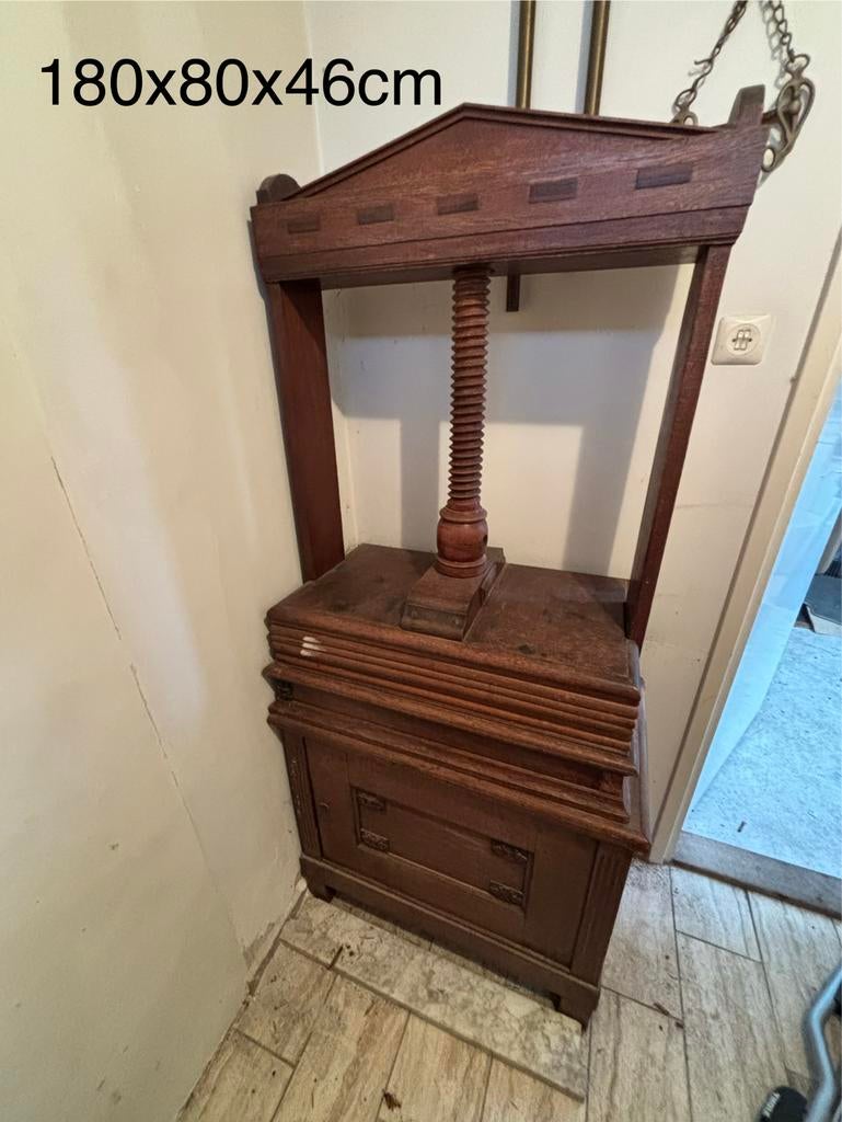 Antieke eikenhouten linnenpers, Antiek en Kunst, Ophalen