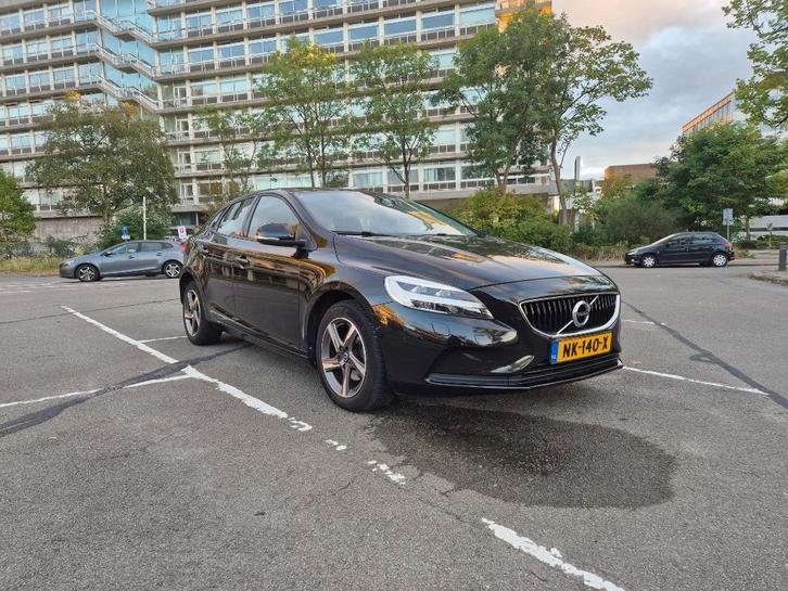 Volvo V40 2.0 D2 120PK 2017 Zwart, Auto's, Volvo, Particulier, V40, Airbags, Airconditioning, Alarm, Bluetooth, Centrale vergrendeling