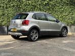 Volkswagen Polo 1.4-16V Cross | Airco | 5-Deurs | LMV, Voorwielaandrijving, Zwart, 4 cilinders, Parkeersensor