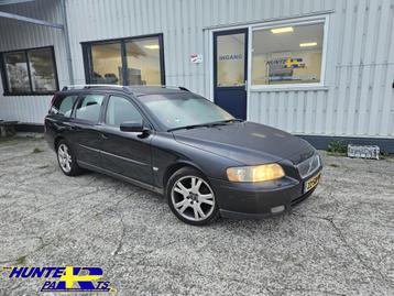 Volvo V70 2.4 D5 Momentum Kleurcode 452 beschikbaar voor biedingen