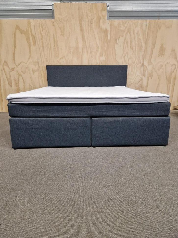 Boxspring Fiona 180 x 200, Huis en Inrichting, Slaapkamer | Boxsprings, Nieuw, 180 cm, 200 cm, Tweepersoons, Zwart, Ophalen of Verzenden