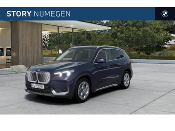 BMW iX1 eDrive20 Pure Edition / Adaptieve LED / Comfort Acce beschikbaar voor biedingen