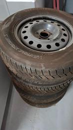 Winterbanden Hyundai IX35/Kia Sportage, Ophalen, 16 inch, Banden en Velgen, Winterbanden