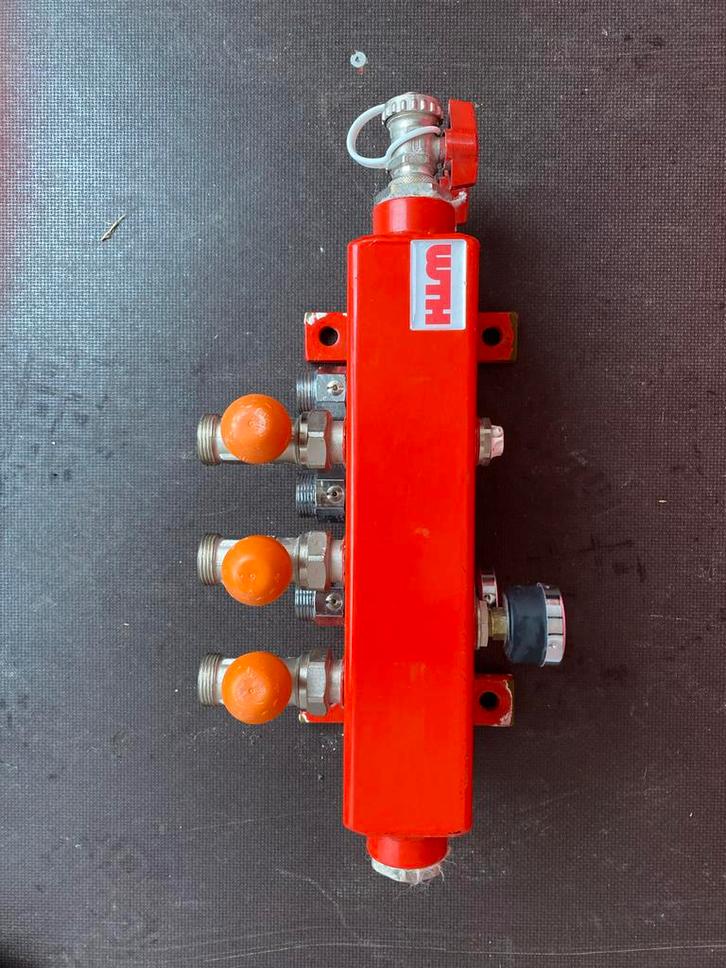 Nieuwe WTH Vloerverwarming Verdeler - 3 Groepen, Doe-het-zelf en Verbouw, Verwarming en Radiatoren, Nieuw, Overige typen, Minder dan 30 cm