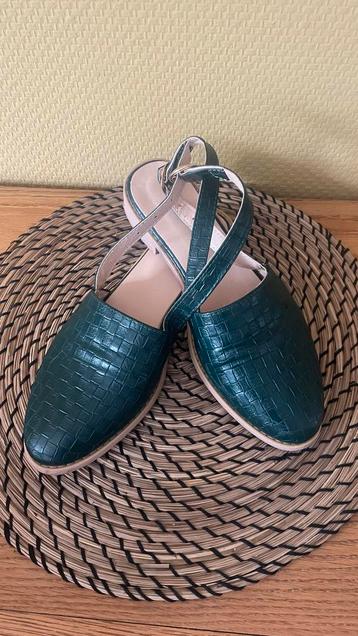 Groene leren slingbacks maat 39 beschikbaar voor biedingen
