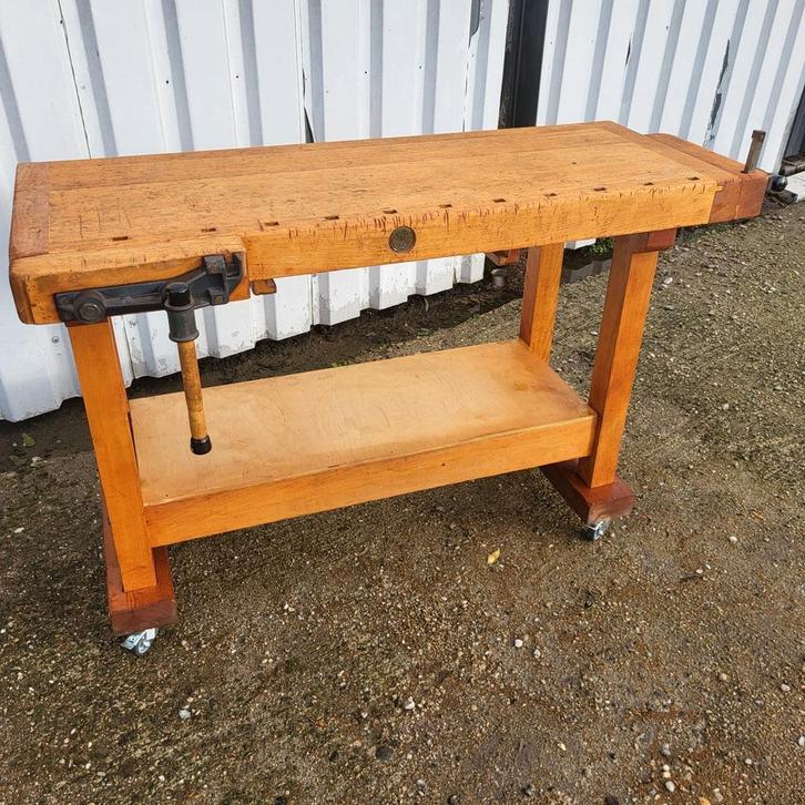 Hele nette Ulmia werkbank, Doe-het-zelf en Verbouw, Werkbanken, Gebruikt, Ophalen