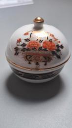 Imari Porselein Snuisterijdoosje - Japans, Antiek en Kunst, Ophalen of Verzenden