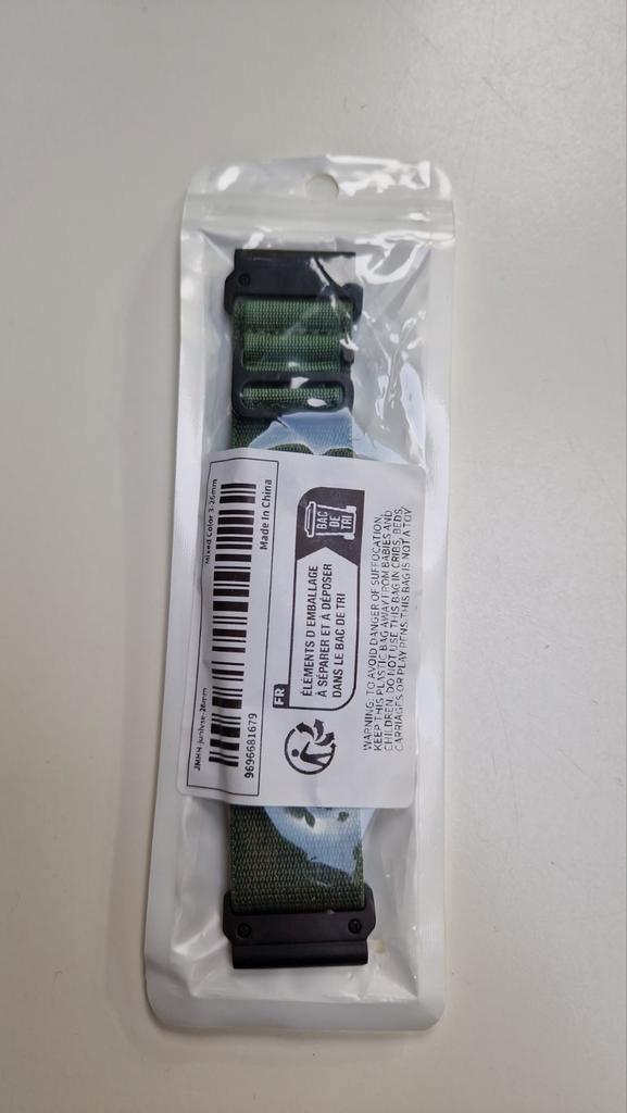 Garmin Quickfit 26mm stretchstof Groen_ NIEUW!_, Sieraden, Tassen en Uiterlijk, Sporthorloges, Nieuw, Android, Groen, Ophalen of Verzenden