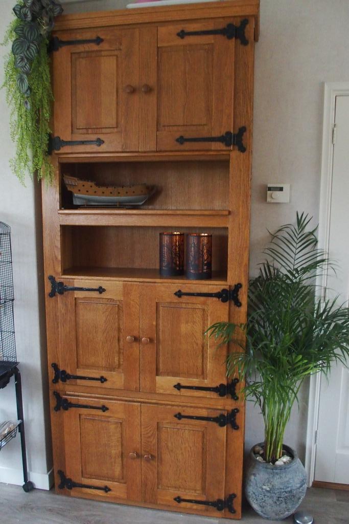 Mooie, stevige eikenhouten kast, Antiek en Kunst, Antiek | Meubels | Kasten, Ophalen