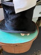 Oude hoed met spanen doos - wagenschuur, Antiek en Kunst, Antiek | Kleding en Accessoires, Ophalen of Verzenden