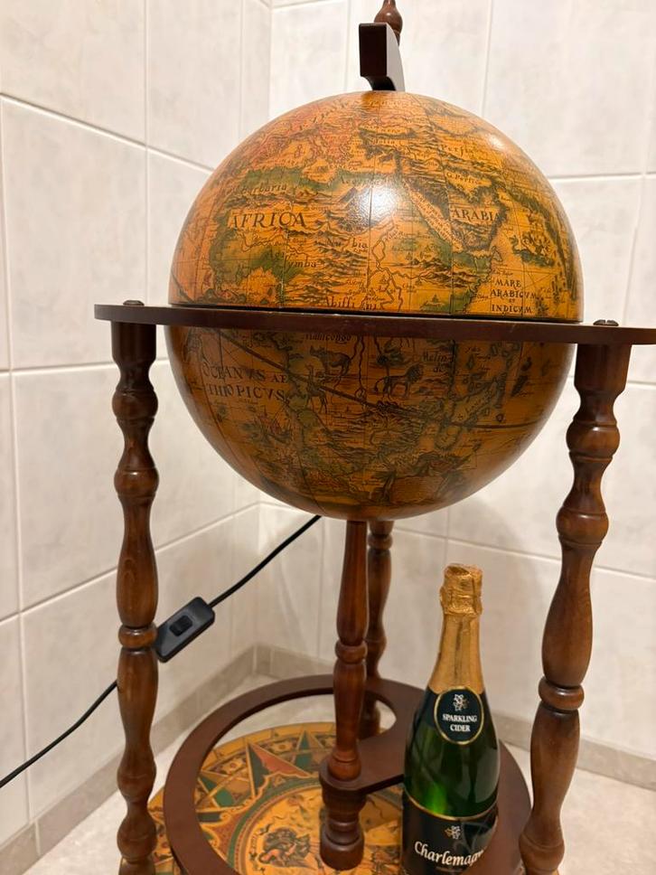 ITALIAANSE bar globe drankglobe barglobe wereldbol globebar, Huis en Inrichting, Woonaccessoires | Wereldbollen, Zo goed als nieuw
