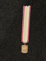 Bronzen miniatuurmedaille belgische luchtbescherming, Ophalen