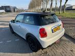 Mini Cooper 1.5 Turbo Pepper Uitvoering, In Top Staat!!, Auto's, Voorwielaandrijving, 136 pk, Euro 6, 4 stoelen