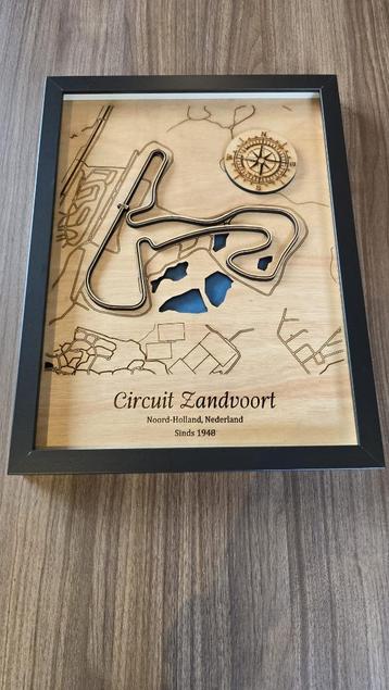 Namens Mij - F1 Circuit Zandvoort Kunst (Hout) beschikbaar voor biedingen