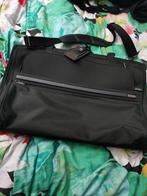 TUMI kleding tas. Kostuum reistas, Ophalen, 17 inch of meer, Zo goed als nieuw