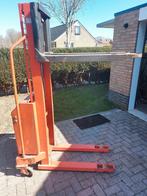 Stapelaar electriche bediening ., Doe-het-zelf en Verbouw, Lieren en Takels, Ophalen, Gebruikt, Elektrisch